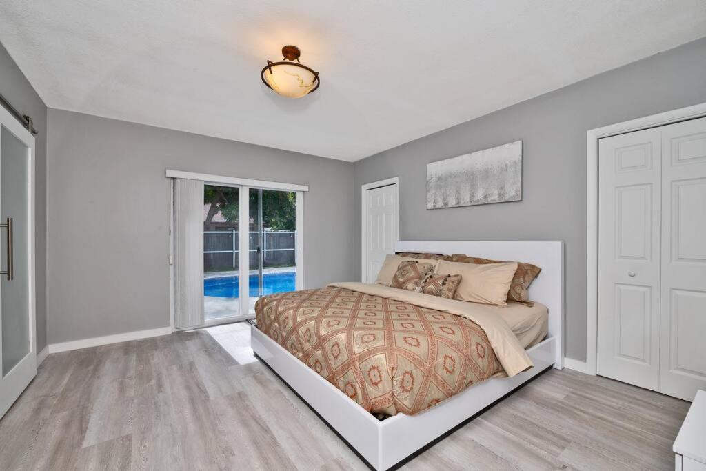 Spacious 4 Bedrooms, 2 Bathroom House With Pool Miramar Eksteriør bilde