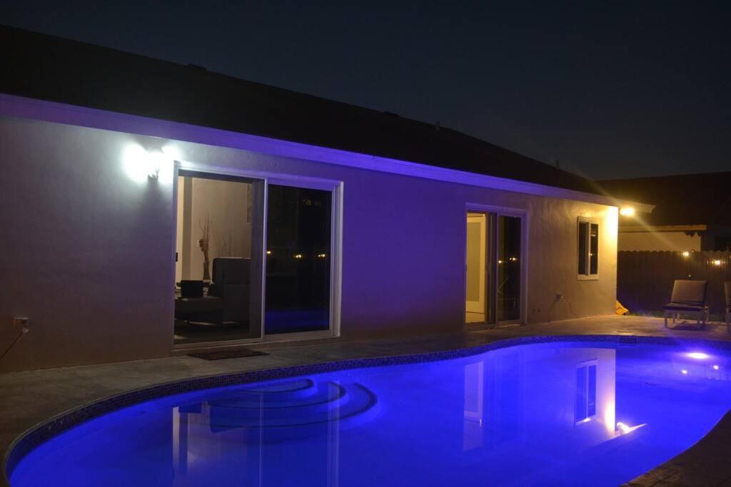 Spacious 4 Bedrooms, 2 Bathroom House With Pool Miramar Eksteriør bilde